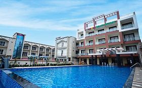 Gogol Beach Resort !! Beach 1 Minute !!